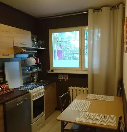 Apartment Many Extreme
